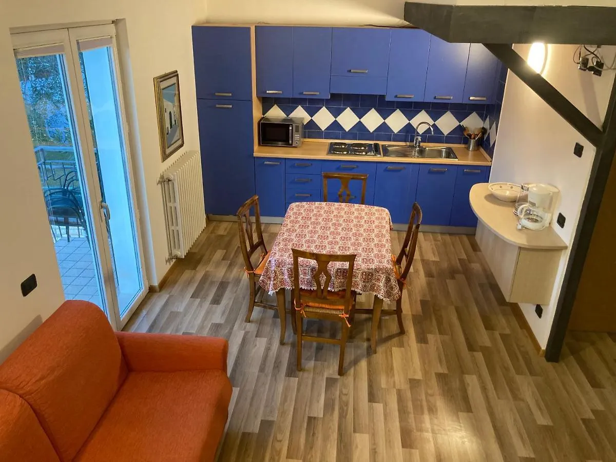 Bikeapartments Appartamenti Laura & Jasmin Μαλτσεζίνε 0*,